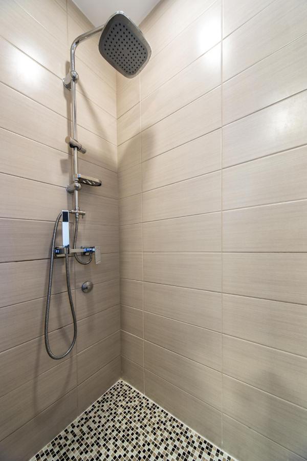 Garni Hotel President De Luxe Kragujevac Esterno foto