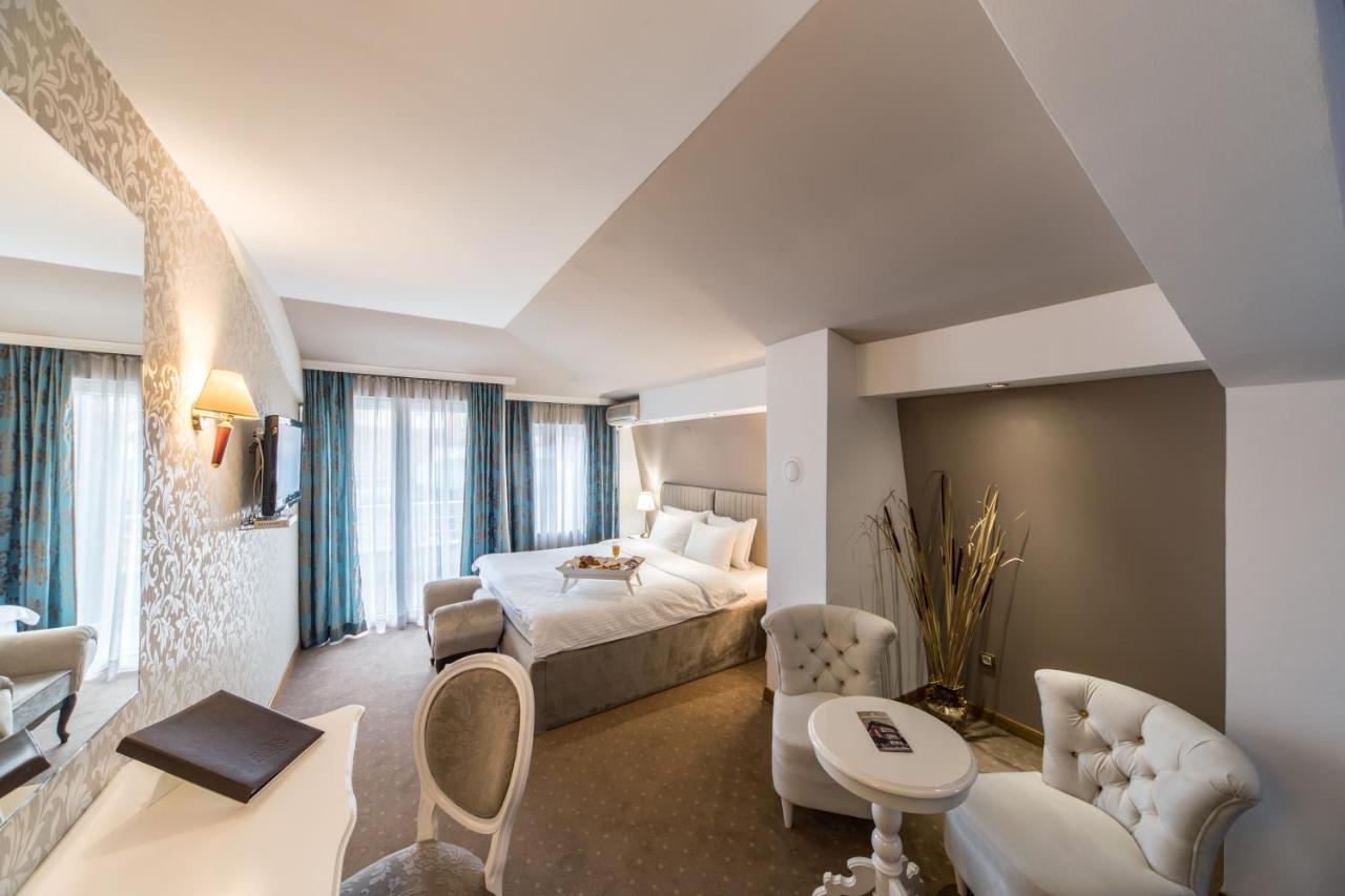 Garni Hotel President De Luxe Kragujevac Esterno foto