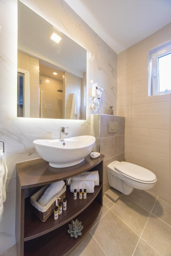 Garni Hotel President De Luxe Kragujevac Esterno foto