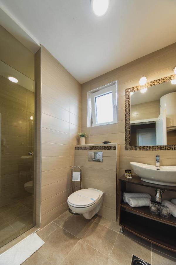 Garni Hotel President De Luxe Kragujevac Esterno foto
