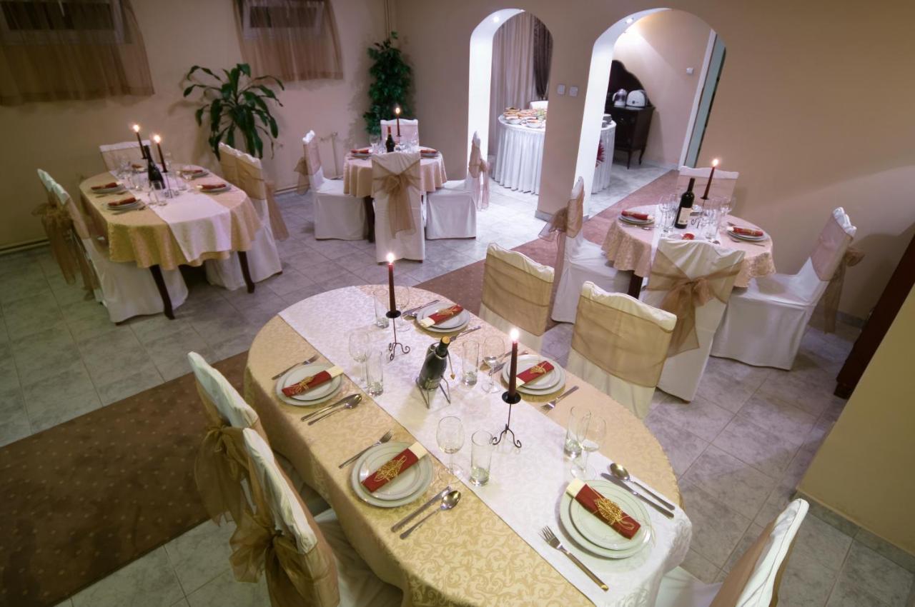 Garni Hotel President De Luxe Kragujevac Esterno foto